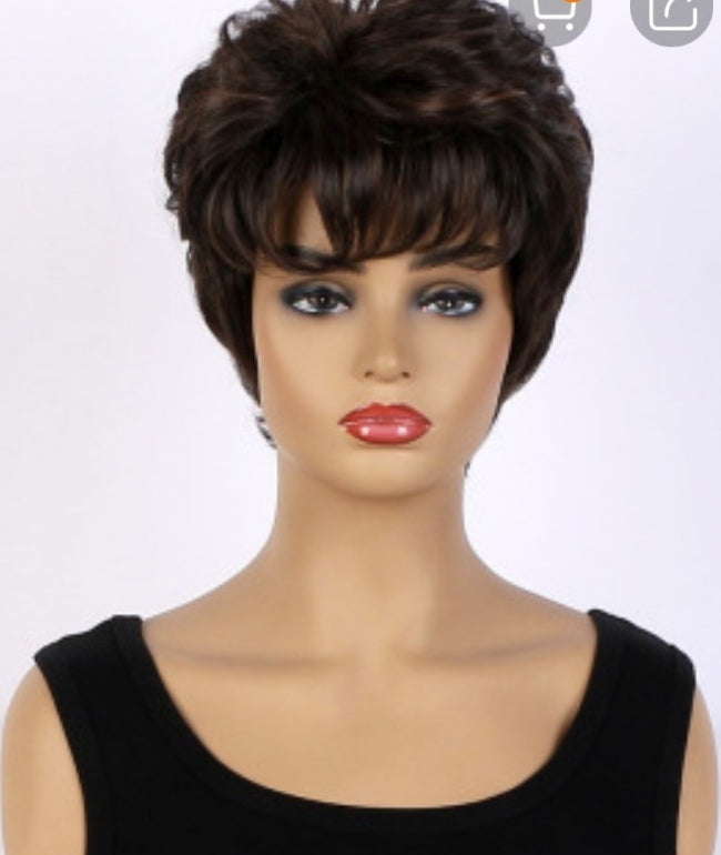 Short curly wig with side bangs